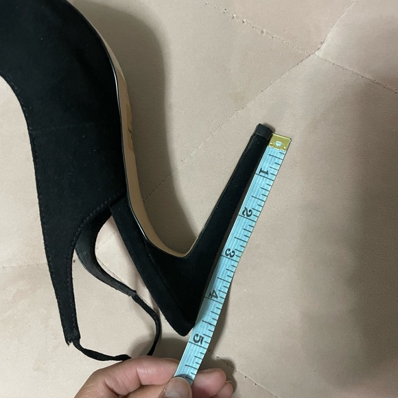 Express Heels - Picture 10 of 11